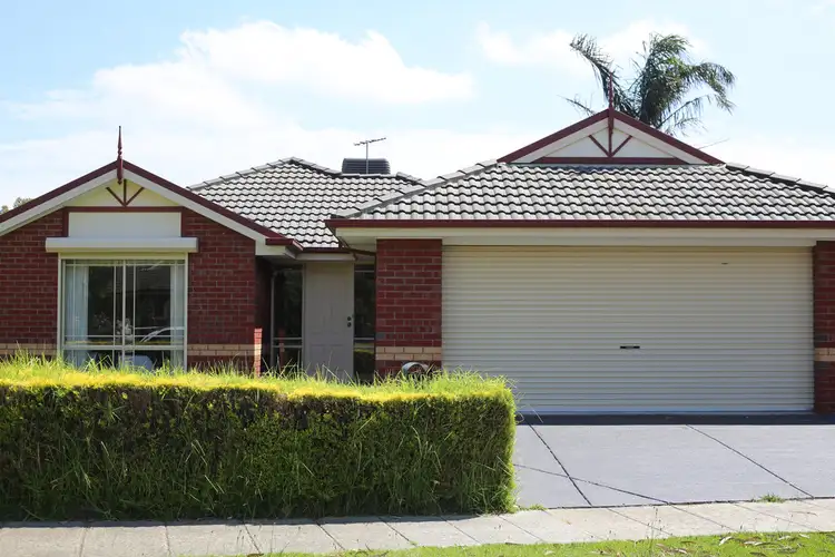 7 Harford Cl, Lynbrook VIC 3975