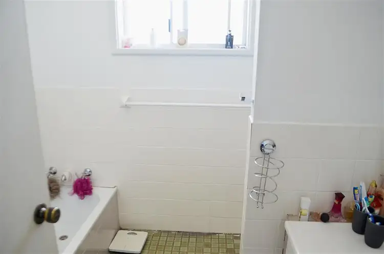 Sixth view of Homely house listing, 18 Yaralla Street, Tumut NSW 2720