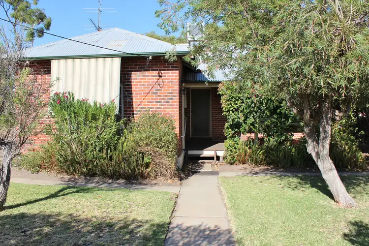 6 Stirling St, Northam WA 6401
