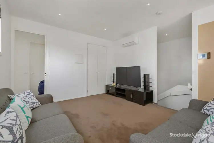 Fifth view of Homely townhouse listing, 4/1 Vangelica Way, South Morang VIC 3752