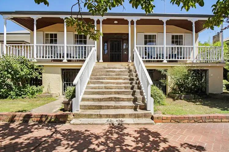 1A Shepherds Court