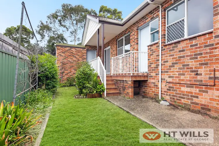 Sixth view of Homely villa listing, 2/7 Millett Street, Hurstville NSW 2220