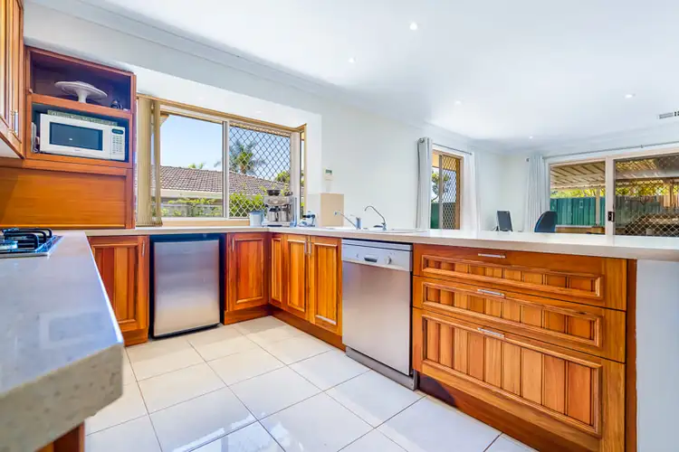 9 San Jose Court, Safety Bay WA 6169