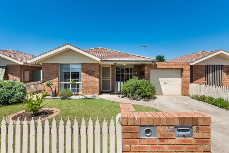 2/15 Bernard Court, Lara VIC 3212