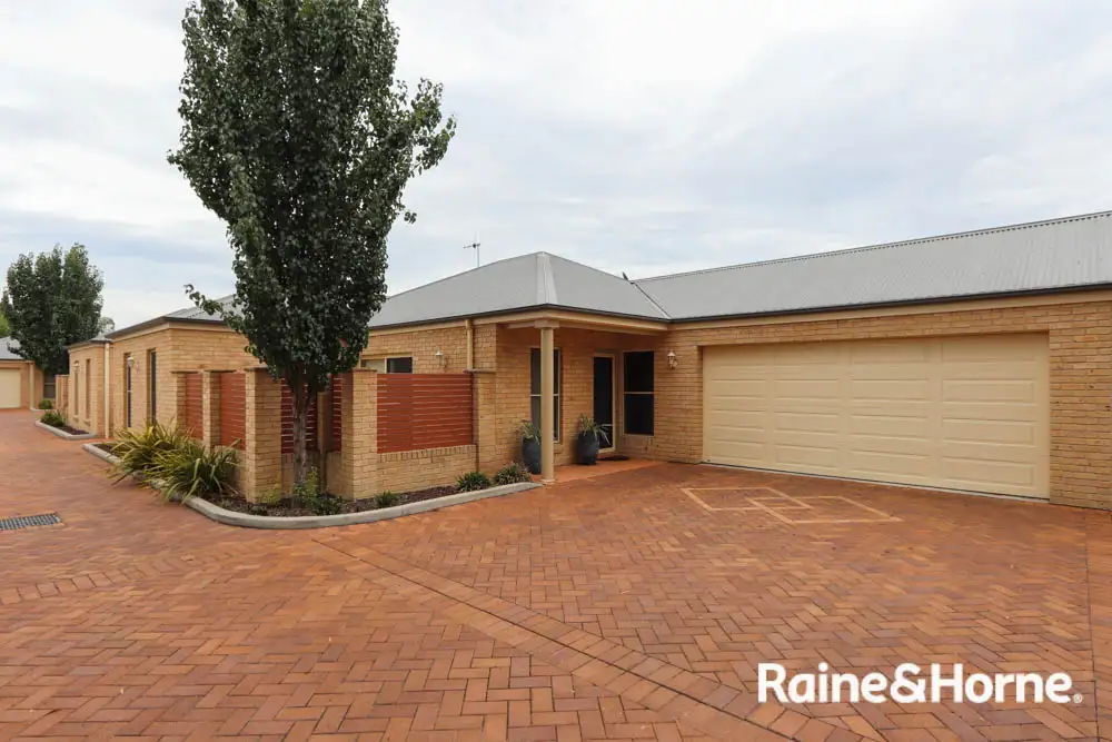Main view of Homely unit listing, 20B Durham Street, Bathurst NSW 2795