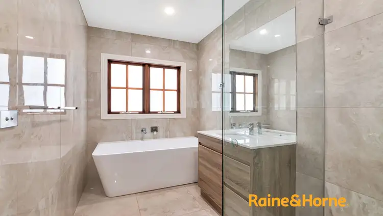 Fifth view of Homely house listing, 2/7 LANGTREE COURT, Blackburn VIC 3130