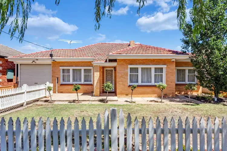 15 Windsor Avenue, Clearview SA 5085