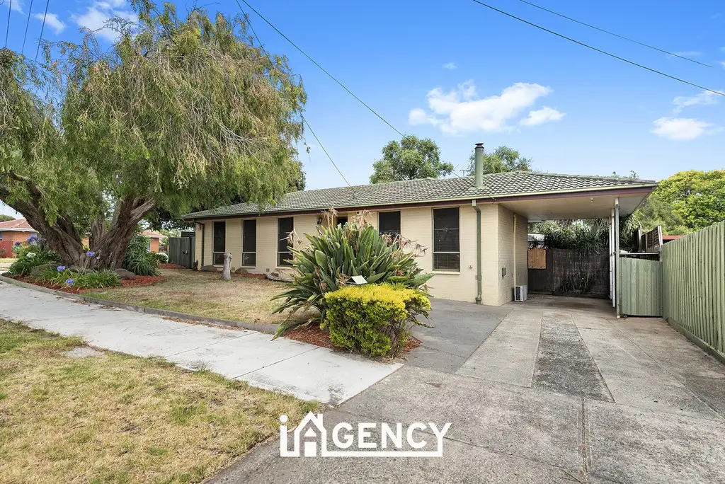 Main view of Homely house listing, 4 Valepark Crescent, Cranbourne VIC 3977