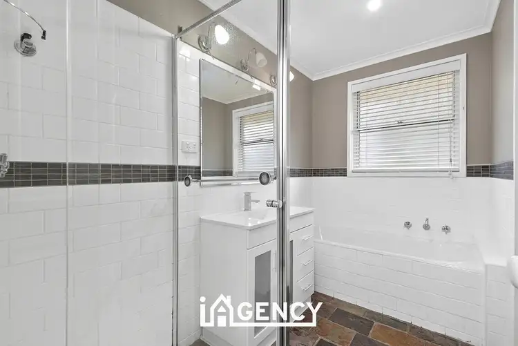 Sixth view of Homely house listing, 4 Valepark Crescent, Cranbourne VIC 3977