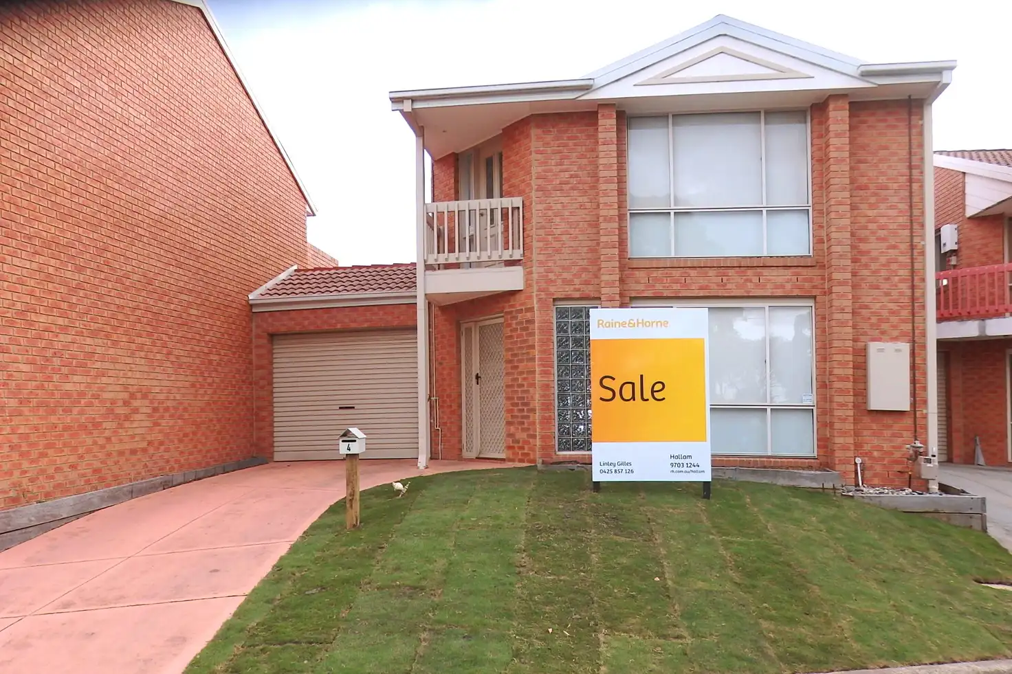 Main view of Homely townhouse listing, 4 MARSHALL PLACE, Hallam VIC 3803