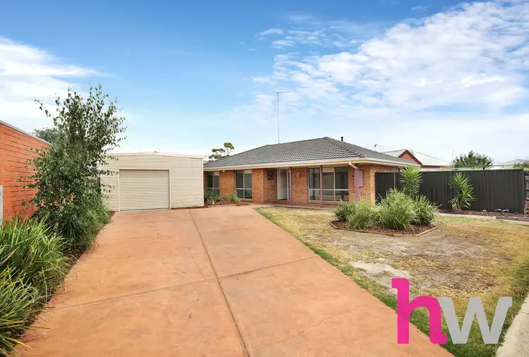 16 Meadenhall Drive, St Albans Park VIC 3219