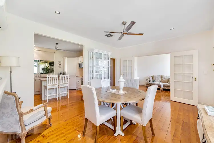 19 Russell Avenue, Seacombe Gardens SA 5047