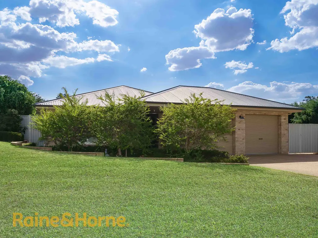 Main view of Homely house listing, 18 Lyndoch Place, Bourkelands NSW 2650