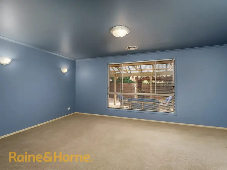 Fifth view of Homely house listing, 18 Lyndoch Place, Bourkelands NSW 2650