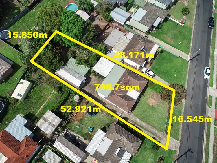 19 Dan Street, Campbelltown NSW 2560
