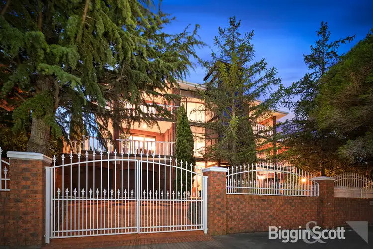 96 Grandview Road, Wheelers Hill VIC 3150