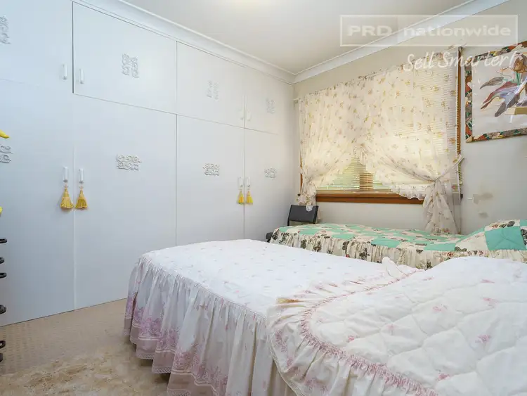 Sixth view of Homely house listing, 1 Immarna Place, Kooringal NSW 2650