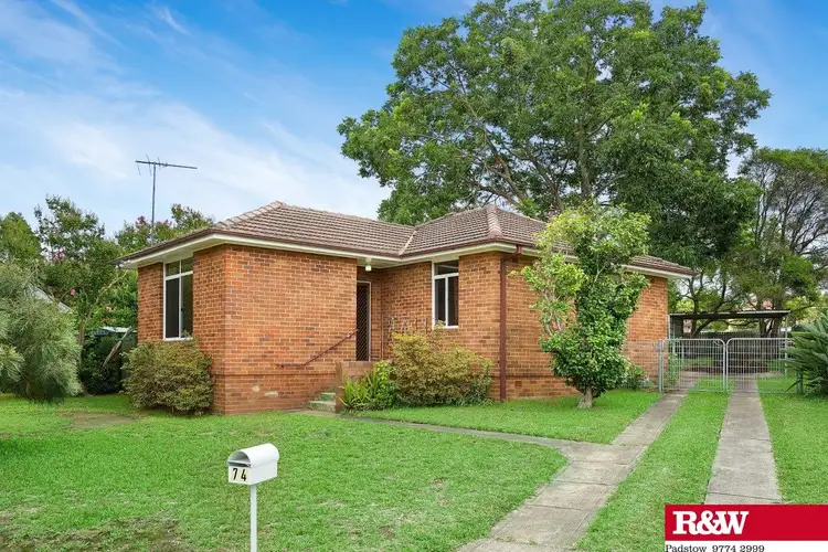 74 Sphinx Avenue, Revesby NSW 2212
