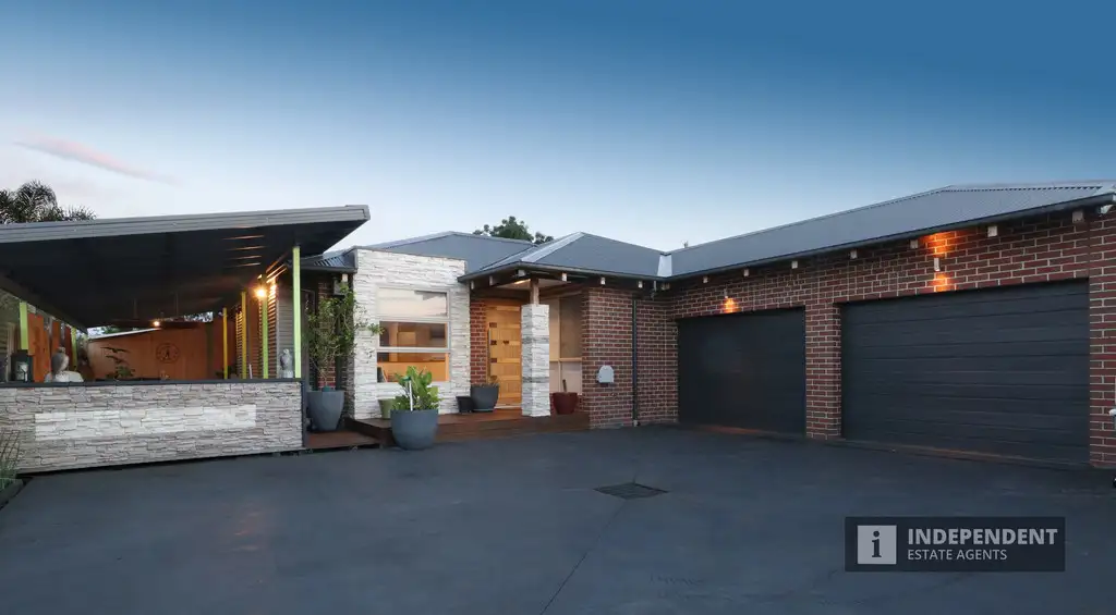 Main view of Homely unit listing, 33a Maculata Drive, Cranbourne VIC 3977