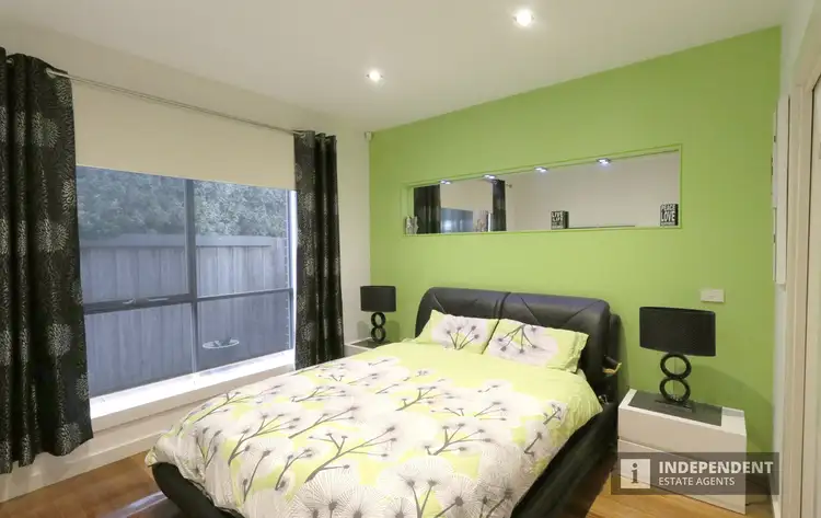 Fourth view of Homely unit listing, 33a Maculata Drive, Cranbourne VIC 3977