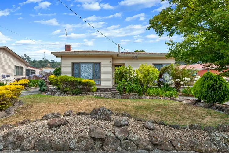 6 Norfolk Avenue, New Norfolk TAS 7140