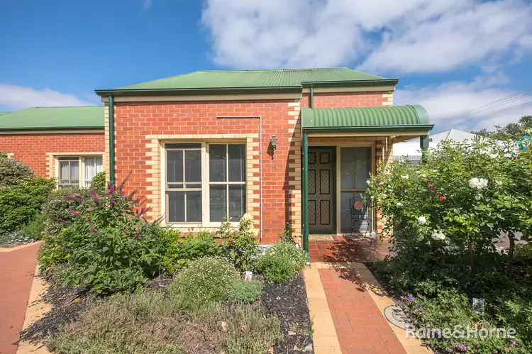 Unit 13, 3 Hamilton Street, Gisborne VIC 3437
