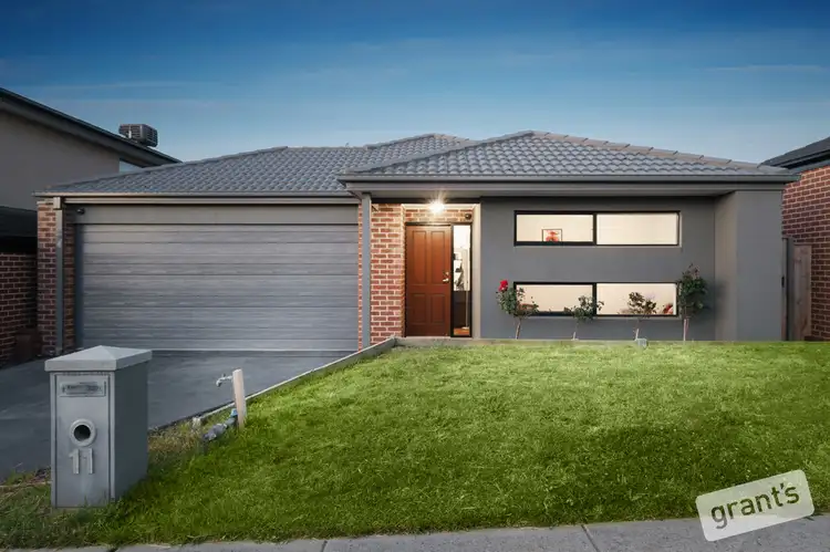 11 Carambola Place, Berwick VIC 3806