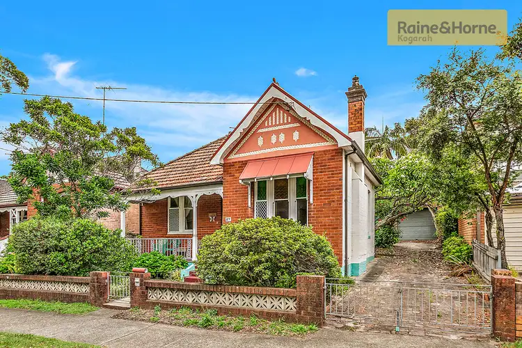 27 Hampton Court Road, Carlton NSW 2218