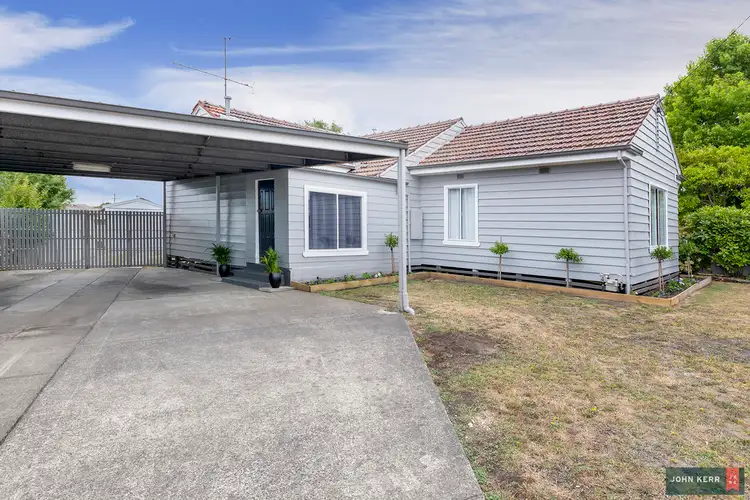 16 Trent Street, Newborough VIC 3825