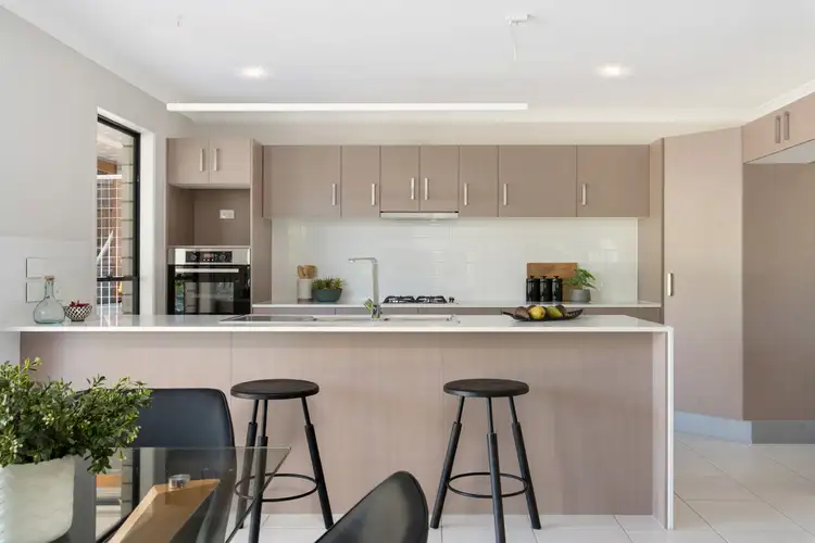 6 Osberg Street, The Gap QLD 4061
