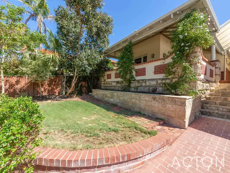 215 Peninsula Road, Maylands WA 6051