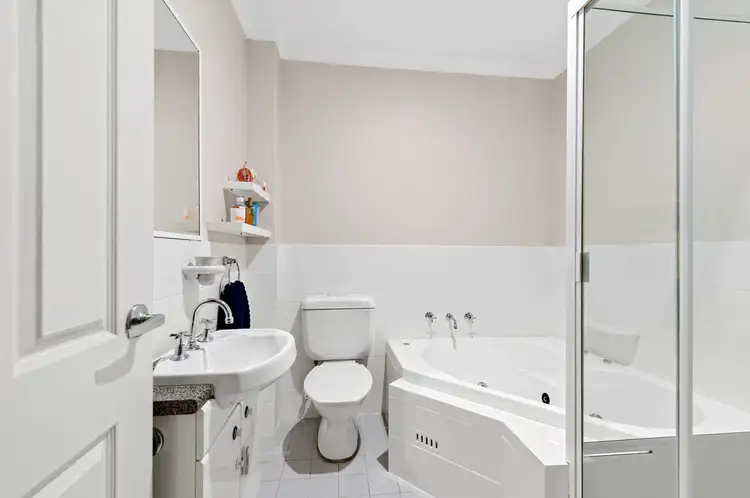 Fifth view of Homely apartment listing, 40/22 Ridge Street, North Sydney NSW 2060