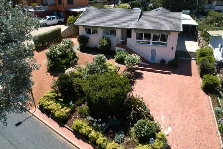 Second view of Homely house listing, 2 Eldon Place, Lyons ACT 2606