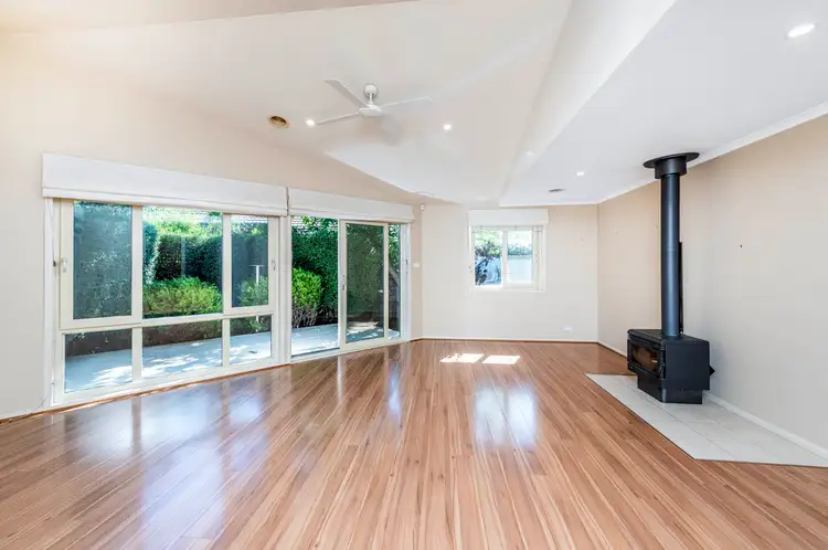 51 Throssell Street, Curtin ACT 2605