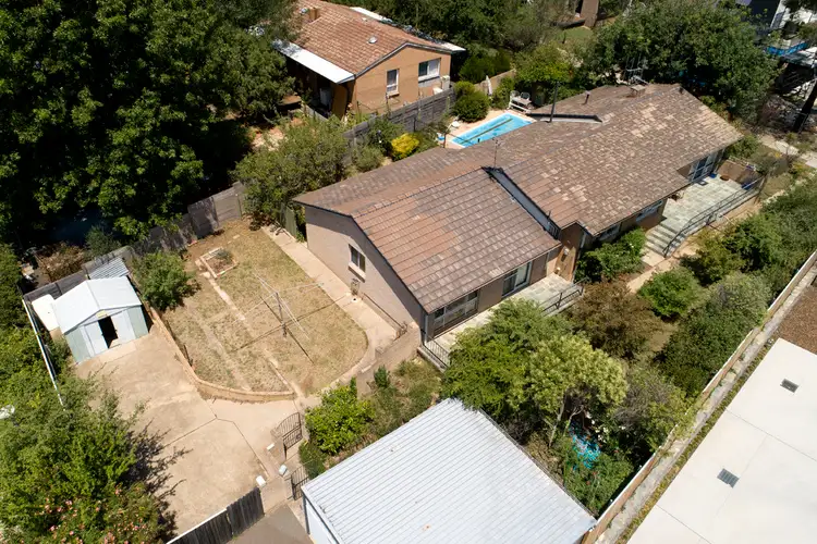 Second view of Homely house listing, 6 Philp Place, Curtin ACT 2605