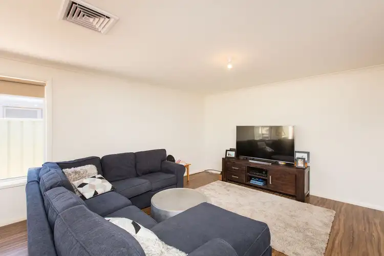 Fifth view of Homely house listing, 16 Cosgrove Court, Mildura VIC 3500