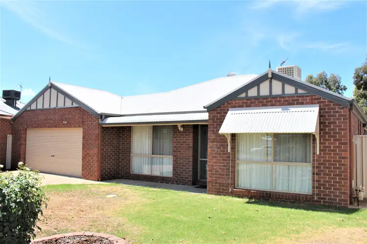 14 Steneker Crescent, Yarrawonga VIC 3730