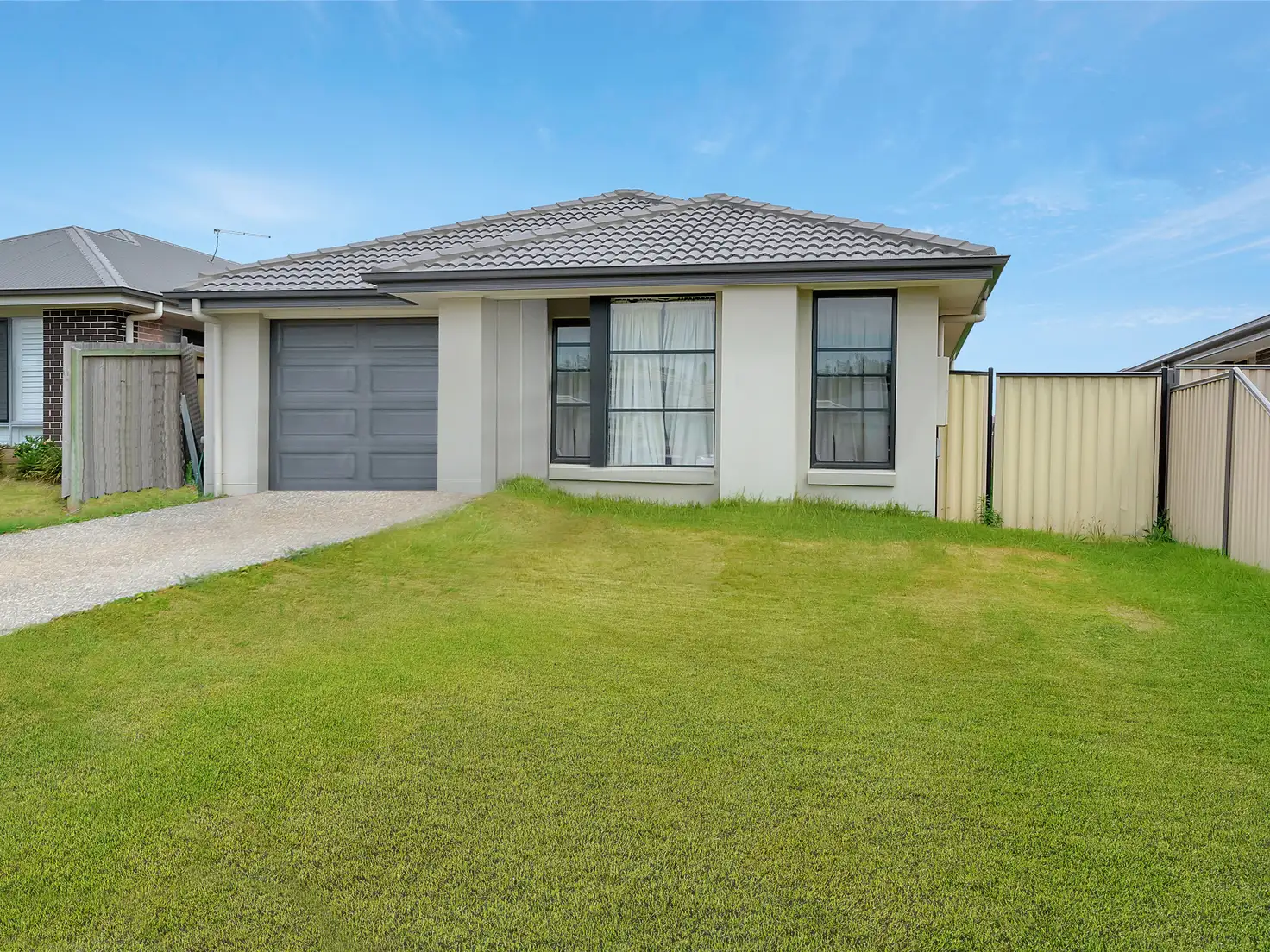 Main view of Homely house listing, 10 Hyperno Close, Raceview QLD 4305