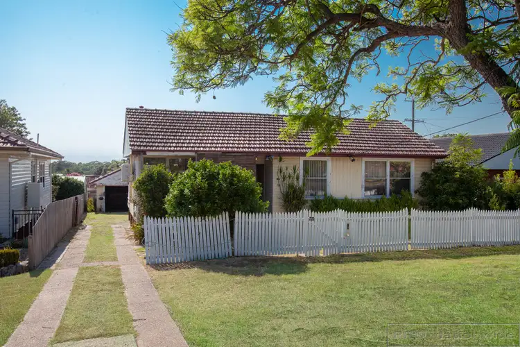 10 Richardson Street, East Maitland NSW 2323