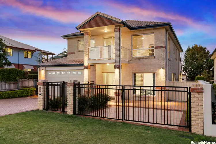 36 Macdonnell Rd, Margate QLD 4019