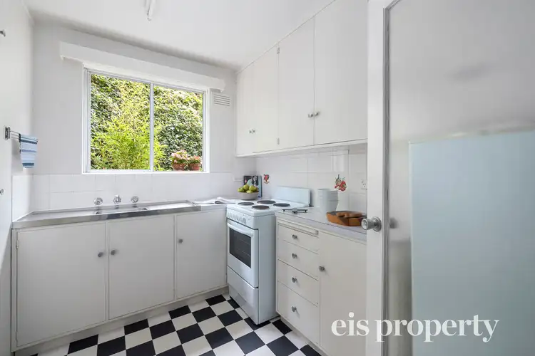 Fifth view of Homely unit listing, 2/50 Marieville Esplanade, Sandy Bay TAS 7005