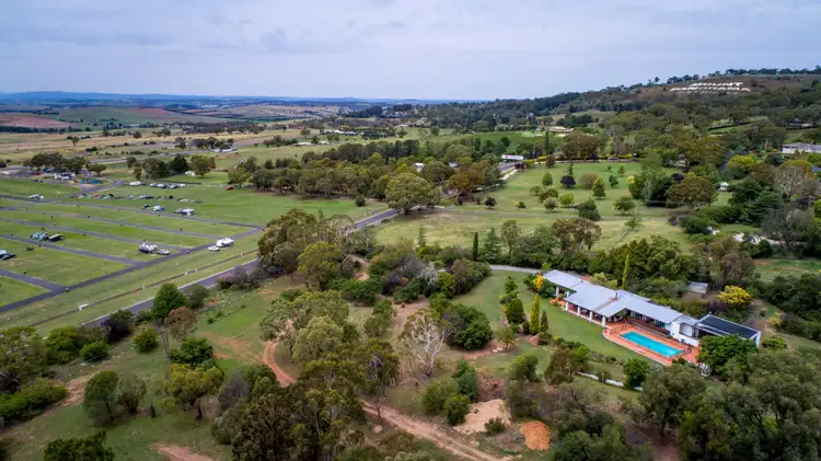 98 Mountain Straight, Mount Panorama NSW 2795