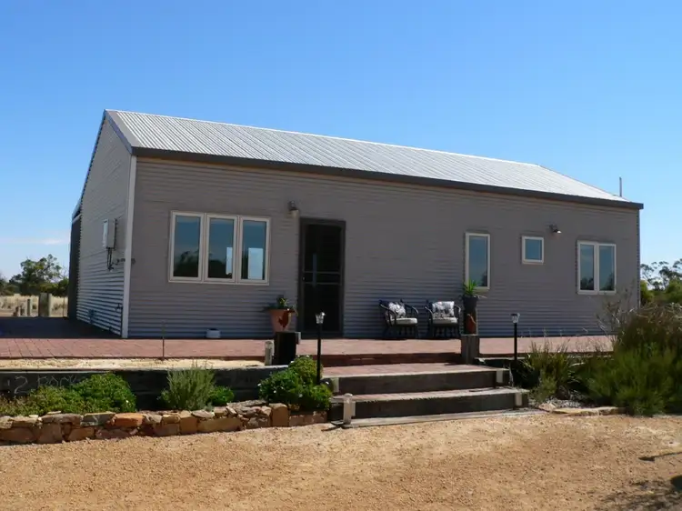 92 Schultz Road, Katanning WA 6317