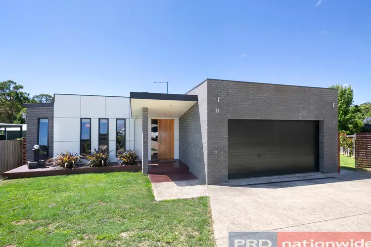 9 Whistler Close, Brown Hill VIC 3350