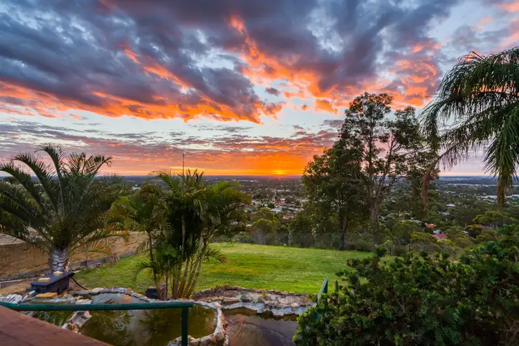 8 Fisher Place, Mount Nasura WA 6112