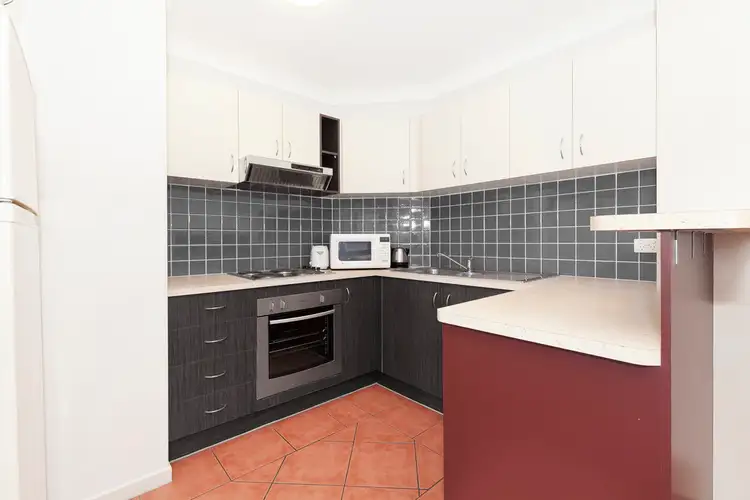 Third view of Homely apartment listing, 7/106 Linton Street, Kangaroo Point QLD 4169
