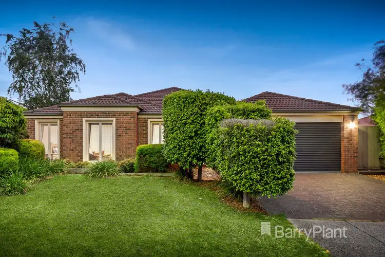 10 Paula Way, Chirnside Park VIC 3116