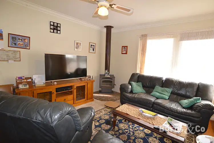 Fifth view of Homely house listing, 98 Chaffey Avenue, Merbein VIC 3505