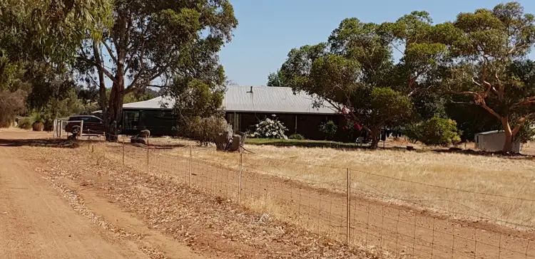 332 Refractory Road, Bakers Hill WA 6562