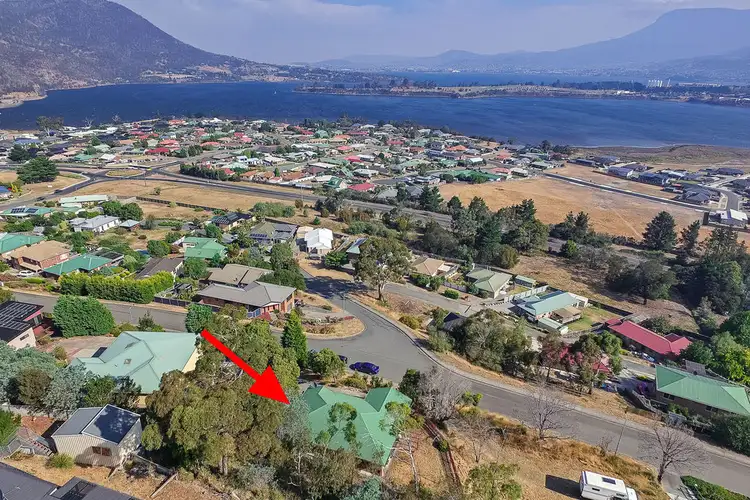 13 Grevillea Avenue, Old Beach TAS 7017